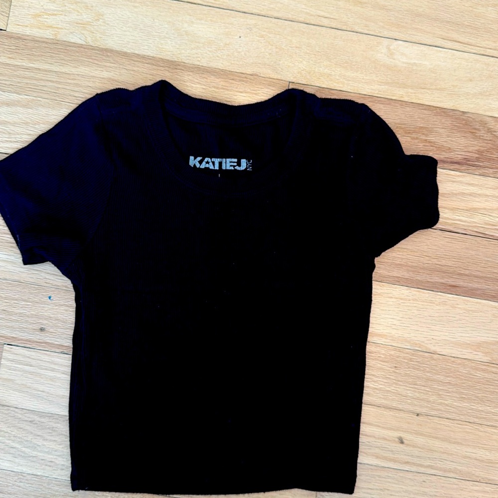 Katie J NYC ribbed tshirt size L
